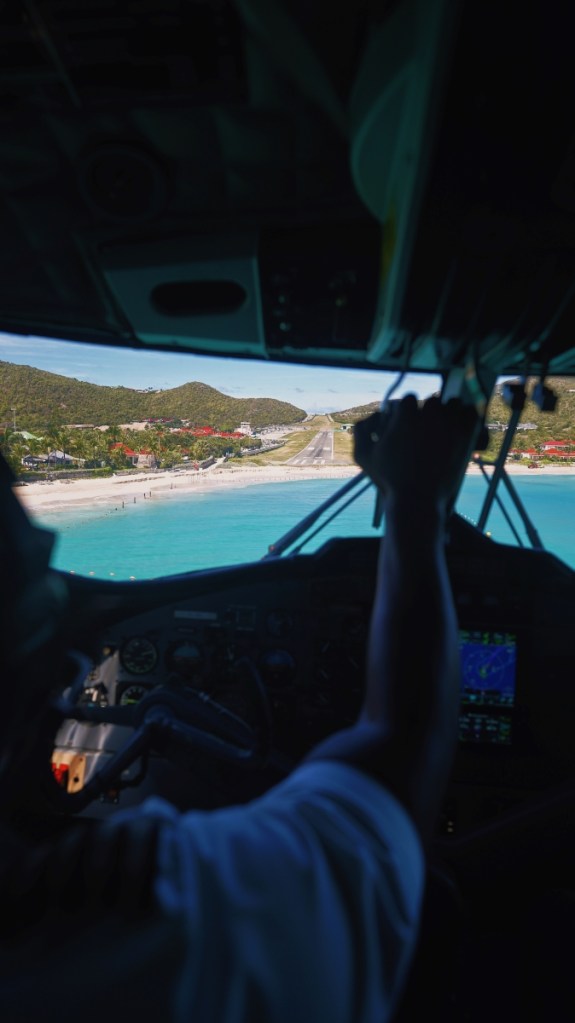 Anflug auf den kleinen Flughafen