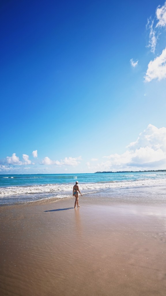 Strandspaziergang am Isla Verde Beach